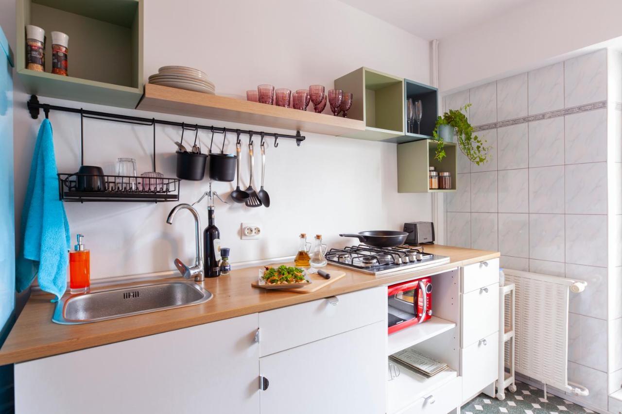 13 Septembrie Apt, Near Marriott 부쿠레슈티 외부 사진