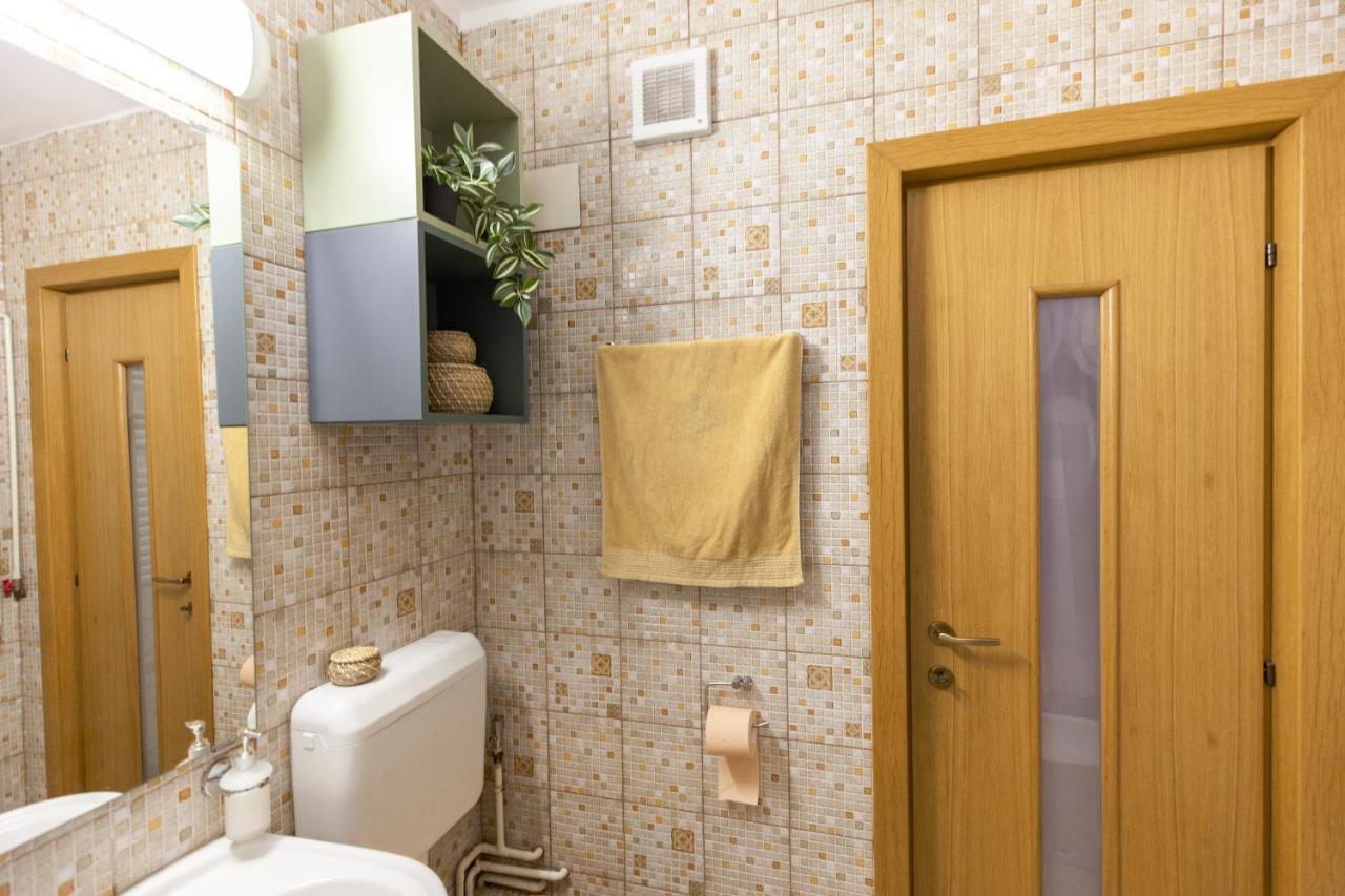13 Septembrie Apt, Near Marriott 부쿠레슈티 외부 사진