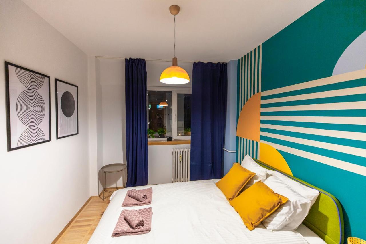 13 Septembrie Apt, Near Marriott 부쿠레슈티 외부 사진