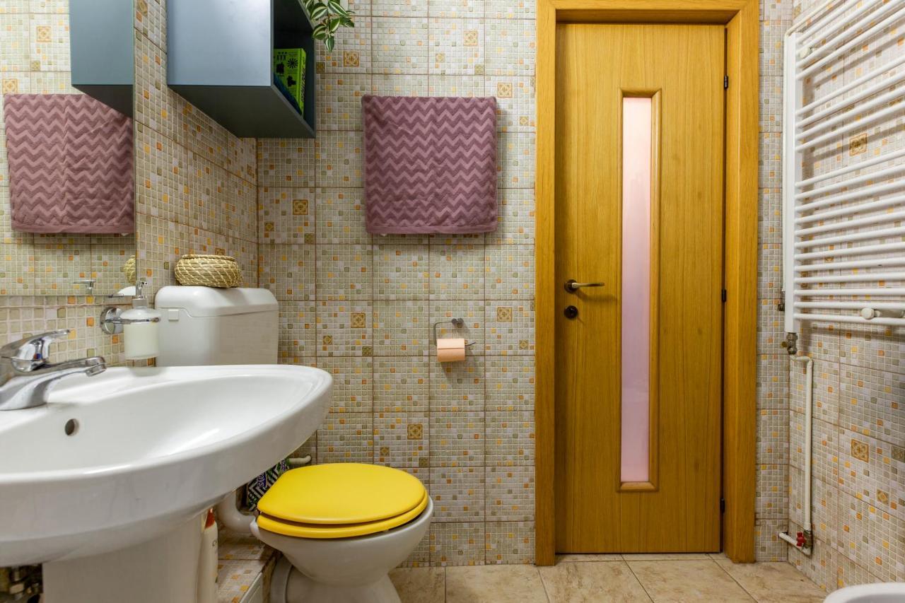 13 Septembrie Apt, Near Marriott 부쿠레슈티 외부 사진